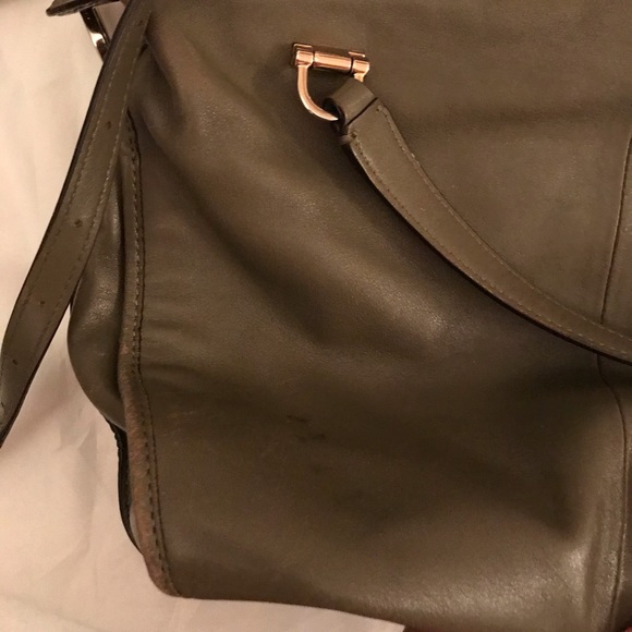 SOLD $49+! Coach Vintage Olive Purse - Picture 4 of 6